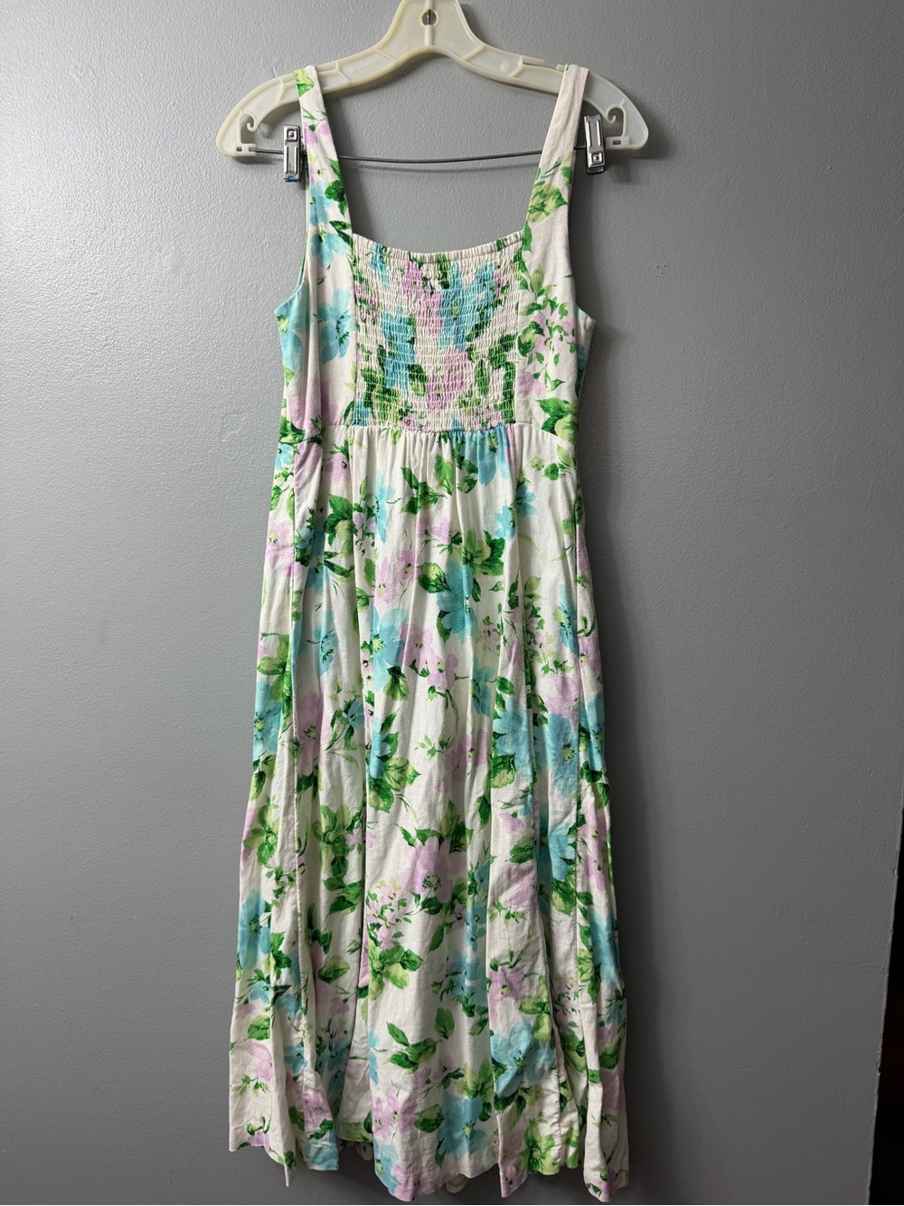 Old Navy Fit & Flare Linen-Blend Midi Dress white base with a green, blue, small - Picture 6 of 8